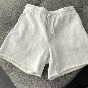 Aritzia cozy fleece shorts size m